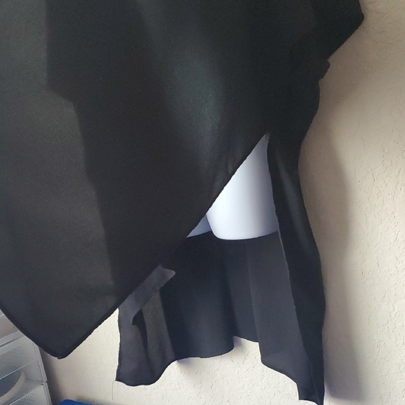 4/$20 Women's Solid Woven Layering Piece - Picture 2 of 5